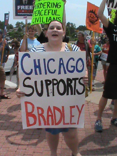 Chicago Supports Bradley Manning