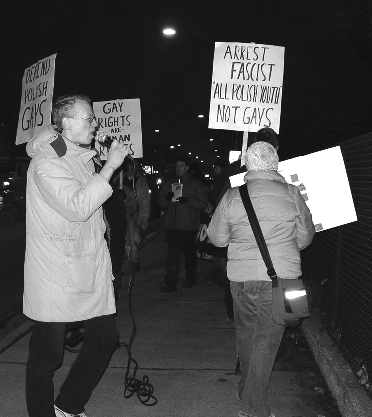 Andy Thayer protests Polish President Lech Kaczynski