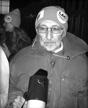 Pastor Gregory Dell 12-5-06 protest against police abuse