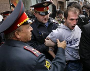 Russia Pride 2008: Police arrest an activist
